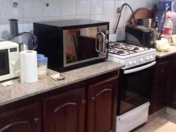 Casa mas local en venta MUY BUENA