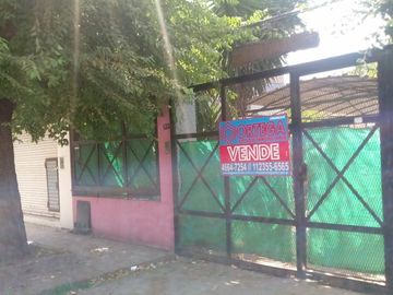Casa mas local en venta MUY BUENA