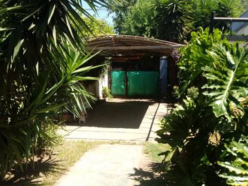 Casa mas local en venta MUY BUENA