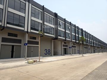 Gudang Tinggi 812 Meter Di Duta Indah Starhub