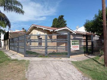 Chalet en venta en Villa Luzuriaga