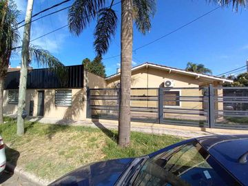 Chalet en venta en Villa Luzuriaga