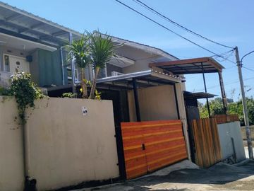 Sdh Kanopi Dan Pagar Rumah Terawat Di Sariwangi Paronpong Bandung Barat