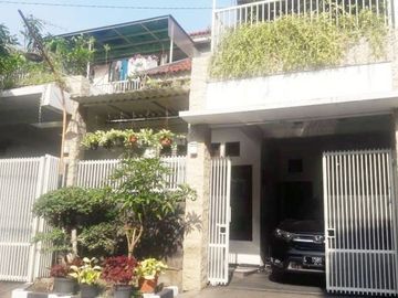 Rumah minimalis 2 lantai di wisma pagesangan harga wajar & nego lingkungan bagus, dekat masjid agung