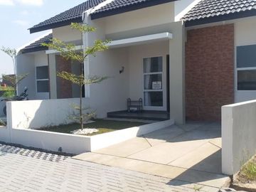 Rumah Asri Minimalis Dekat Sentra Sepatu Cibaduyut Bandung