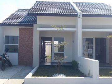 Rumah Asri Minimalis Dekat Sentra Sepatu Cibaduyut Bandung