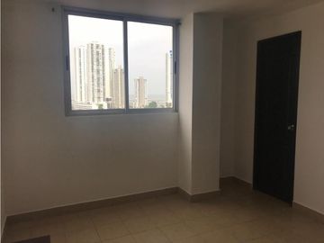 SE VENDE APARTAMENTO EN PARQUE LEFEVRE >>VIA PRINCIPAL<<