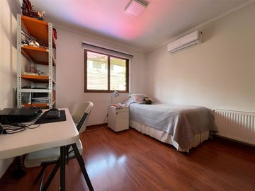 Casa en venta de 4 dorm. en Las Condes