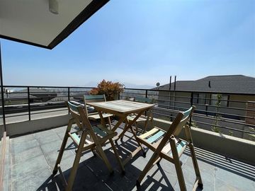 Casa en venta de 4 dorm. en Las Condes