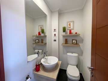 Casa en venta de 4 dorm. en Las Condes