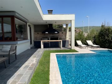 Casa en venta de 4 dorm. en Las Condes