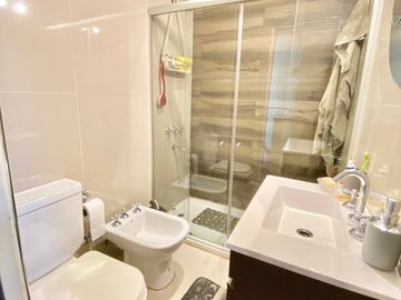 Casa  en Venta Caba / Buenos Aires (D038 1694)