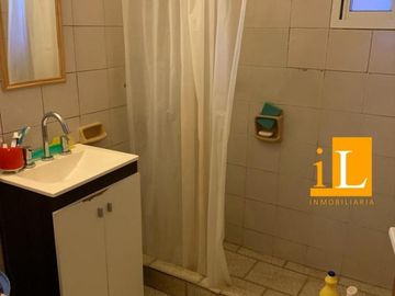 CASA Y DEPARTAMENTO - Bº CENTRICO