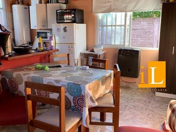 CASA Y DEPARTAMENTO - Bº CENTRICO