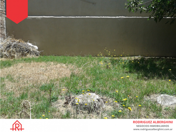 Casa a la venta! Ciudad de Balcarce (Calle 8 e/17 y 19)