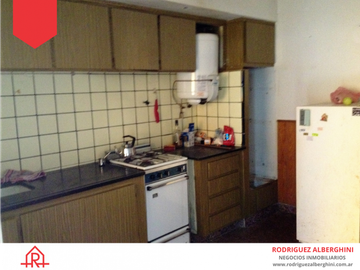 Casa a la venta! Ciudad de Balcarce (Calle 8 e/17 y 19)