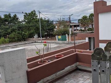 Venta hermosa casa 3 dormitorios, excelente sector, San Rafael, Los Chillos