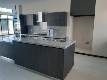 CASA EN VENTA EN COUNTRY CLUB GRAN JARDIN LEÓN GUANAJUATO