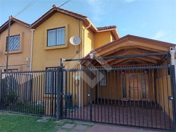 Casa en Venta en Capellan Florencio Infante / Obispo Javier Vásquez Valencia