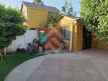 Casa en Venta en Capellan Florencio Infante / Obispo Javier Vásquez Valencia