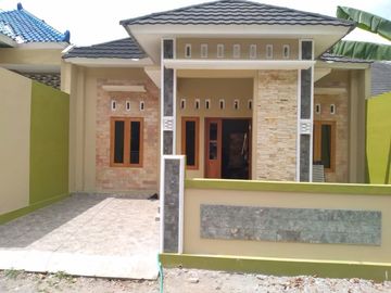 RUMAH DESAIN ETNIK DI KALASAN TANAH LUAS
