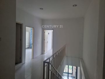 Dijual Cepat Rumah Di Meadow Green Lippo Cikarang Bekasi