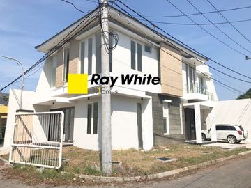 Rumah Baru Minimalis Hoek, Babatan Mukti, Wiyung Surabaya