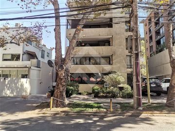 Departamento excelente ubicación barrio el Golf. Living Com...