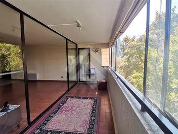 Departamento excelente ubicación barrio el Golf. Living Com...
