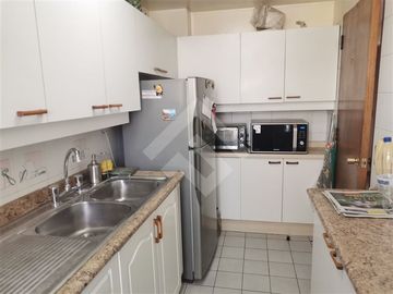 Departamento excelente ubicación barrio el Golf. Living Com...