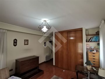 Departamento excelente ubicación barrio el Golf. Living Com...