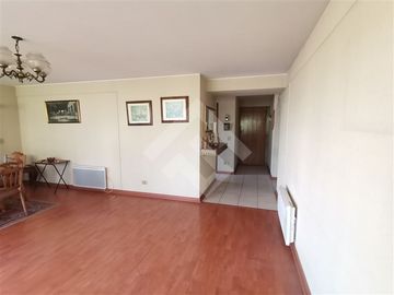 Departamento excelente ubicación barrio el Golf. Living Com...