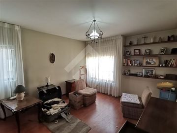 Departamento excelente ubicación barrio el Golf. Living Com...