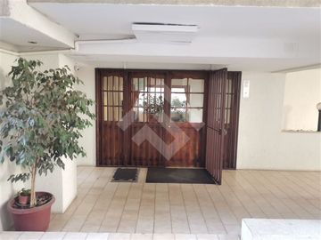 Departamento excelente ubicación barrio el Golf. Living Com...