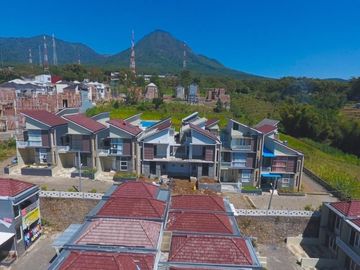Ada Kolam Renangnya, Dijual Rumah Villa Dengan Garansi Sewa Kelola | 0