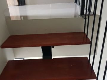 DIJUAL RUMAH MINIMALIS MURAH SEMI FURNSIH DI KENCANA LOKA BSD