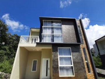 Di jual rumah murah berkonsep villa harga murah