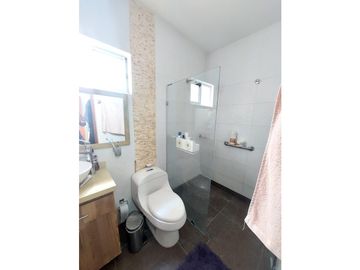 SE VENDE CASA EN BARRIO BUENAVISTA DE MONTERA
