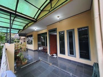 Rumah Kokoh 2 Lantai Terawat Apik Siap Huni Komplek Sanggar Hurip Margacinta Buahbatu Bandung
