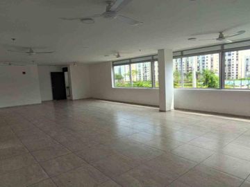 Apartamento remodelado ubicado en el Conjunto Guacamaya SG 123