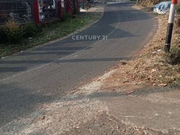DIJUAL Rumah Dengan Tanah Yang Luas Di Daerah Bandung