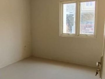 Rumah Medokan Ayu Rungkut... 675 jt siap huni