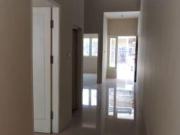 Rumah Medokan Ayu Rungkut... 675 jt siap huni