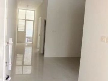 Rumah Medokan Ayu Rungkut... 675 jt siap huni