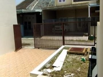 Rumah Medokan Ayu Rungkut... 675 jt siap huni