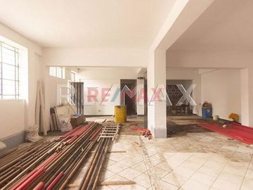 HOTEL EN VENTA EN SJL a unos pasos de la Avenida Wiesse!!!

San Juan de Lurigancho es uno de los distritos más poblados de Lima, y por ende los inve
