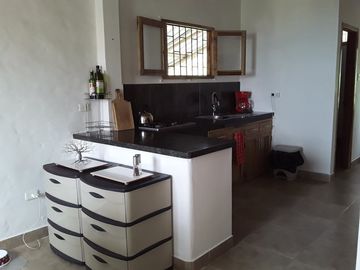 Puerto Lopez - Casa Verde: Se Vende Casa en Zona Rural y Cerca del Mar en Puerto Lopez