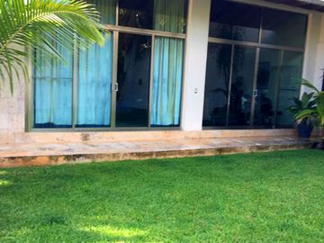 Moderna Residencia en Residencial Campestre Cancún – Espacios Amplios y Naturaleza en la Mejor Ubicación