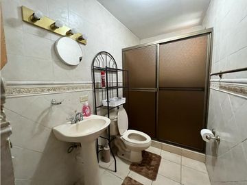 CASA EN VENTA CON JACUZZI EN ALTOS DEL MARIA