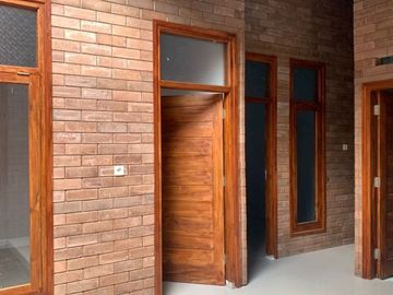 Rumah Klasik Exlusive DI Prambanan BEBAS CUSTOM RUANGAN